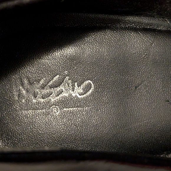 Mossimo Black Patent Pointed Heels - Picture 6 of 7